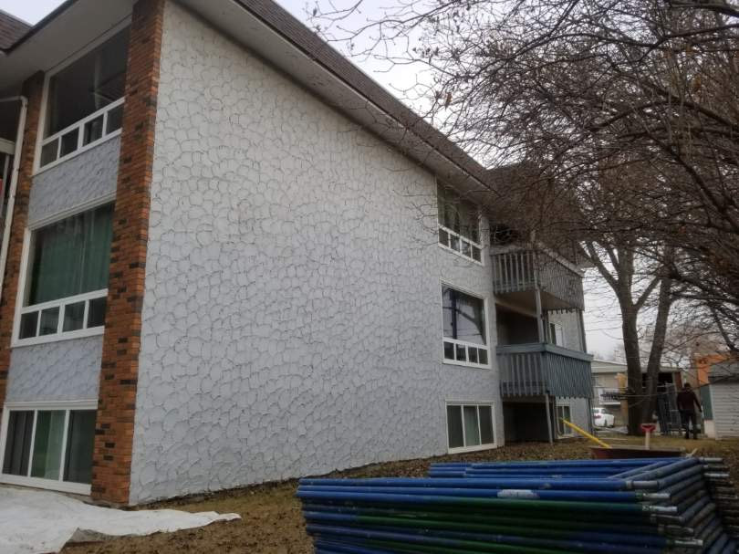 Residential apartment building stucco application contractors